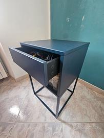 Comodino VIKHAMMER, IKEA, 40x39