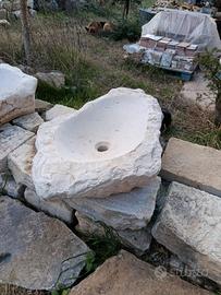 lavabo in pietra
