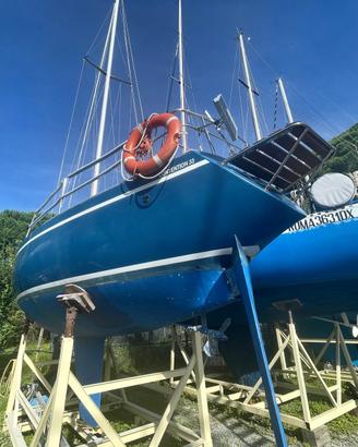 Contention 33 (1976)