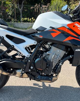 Ktm 990 duke 2026