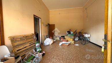 NEGOZIO A VIGNOLE BORBERA