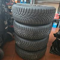 4 gomme invernali con cerchioni Ford Puma