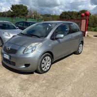 Toyota Yaris 1.0 3 porte Sol