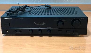 Pioneer  A-227. Amplificatore