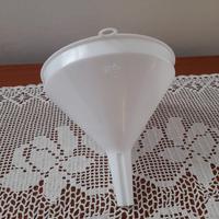 Imbuto in plastica nuovo diam 14 cm alto 15 cm