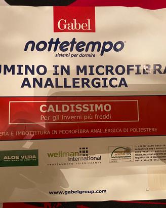 Piumino caldo in microfibra