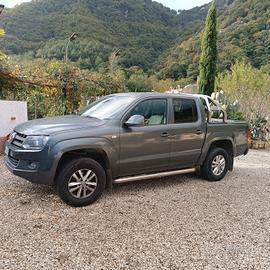 Volkswagen Amarok (Autocarro)