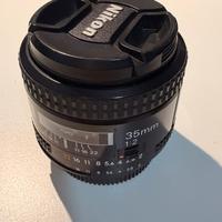 Nikon Nikkor diversi obiettivi