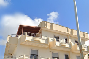 Elegante e spaziosa abitazione con veranda