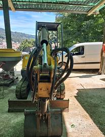 Escavatore Libra 25 q.li