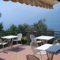 tavoli e sedie da terrazza o giardino