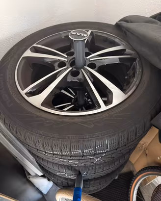 Gomme invernali nokian 205/55/16 e cerchi 16 mak