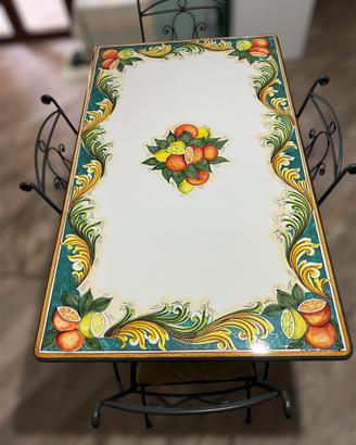 Tavolo in pietra lavica in stile siciliano