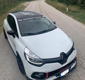 clio 4 rs trophy