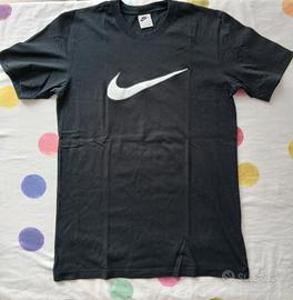 maglietta Nike nera