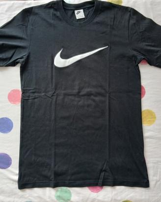 maglietta Nike nera