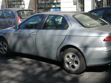 Alfa Romeo 156 1.9 jtd distinctive