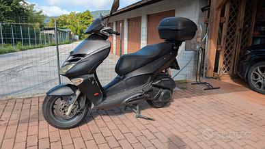 Aprilia Leonardo 250 st
