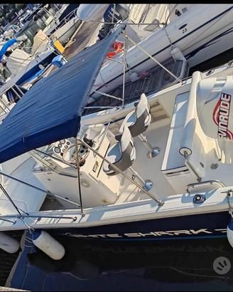 Kelt White Shark 205