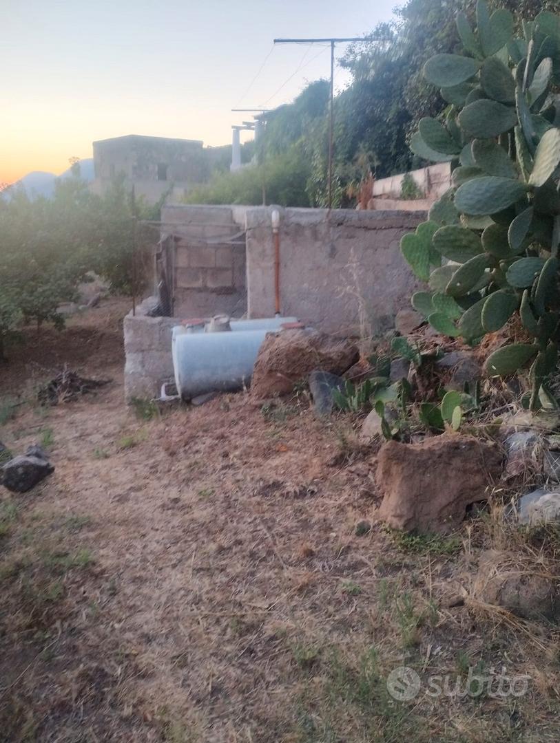 Lipari - Rudere 60 mq + 1.200 mq di terreno - Vista 5