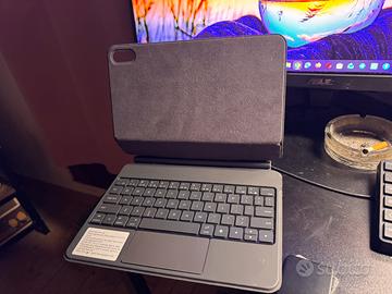 Custodia con tastiera magnetica  Ipad 10 e 11 gen.