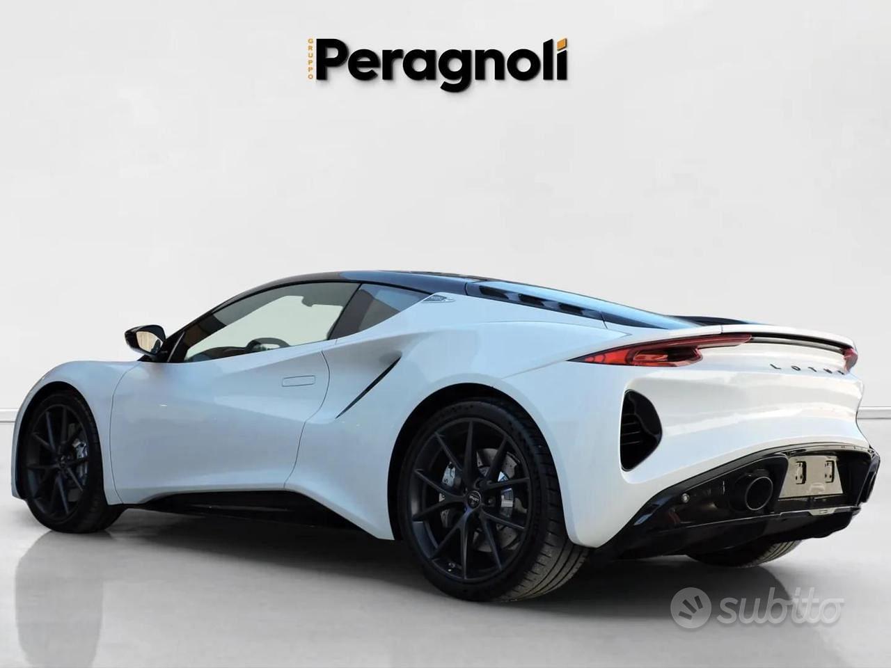 Lotus Emira 2026 photo 4