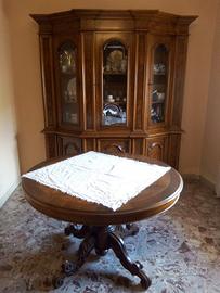 VETRINA CON TAVOLO