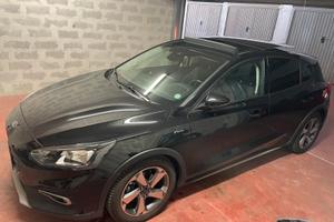 Ford Focus Active 1.0 Mild Hybrid Tetto Panoramico