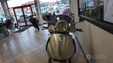 PIAGGIO Beverly 500 460