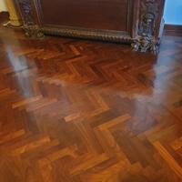 divano e cassapanca antica