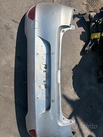PARAURTI POSTERIORE RENAULT CLIO ANNO:2010