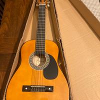 Chitarra classica in legno a misura bambino