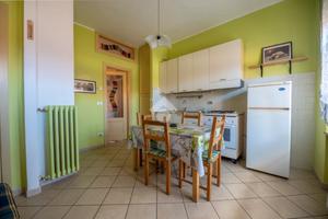 Alloggio con garage e locali accessori