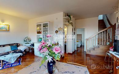 Trilocale con box e posto auto privato