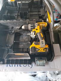 avvitatore dewalt 
