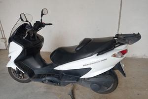 SUZUKI BURGMAN 200 ABS