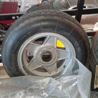 Cerchi ferrari 365 e ferrari 400