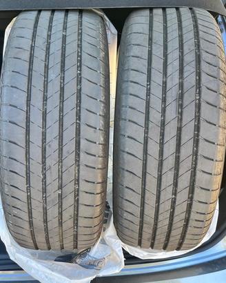 Coppia pneumatici Bridgestone 235/55 R18 100V