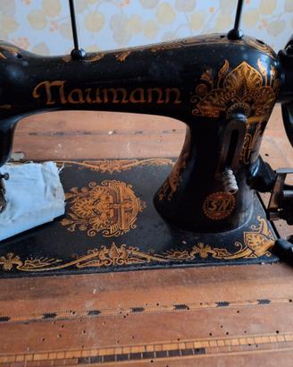 Macchina da cucire originale Naumann