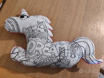 gioco peluche unicorno da colorare