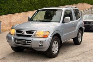 MITSUBISHI Pajero 3.2 DI-D 16V 3p. Invite