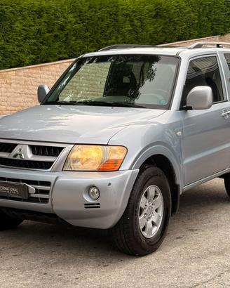MITSUBISHI Pajero 3.2 DI-D 16V 3p. Invite