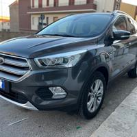 Ford Kuga 1.5 TDCI 120 CV S&S 2WD Titanium