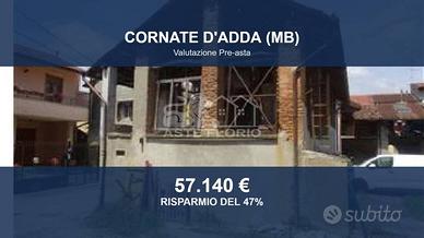 Immobile in asta di 92 m² con box auto a Cornate d