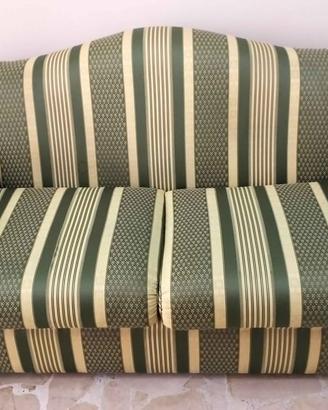 Divano Vintage Verde come Da Foto 2 Posti L.1,75