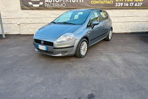 FIAT GRANDE PUNTO 1.3 MTJ FUN 5p !!! 94.000 KM!!!