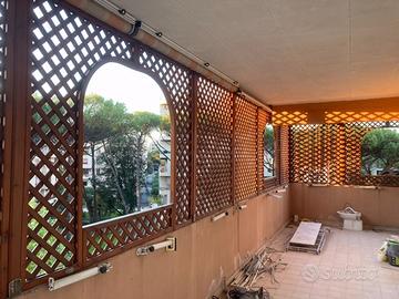 Grigliati in legno per balconi e verande - Giardino e Fai da te In vendita  a Roma