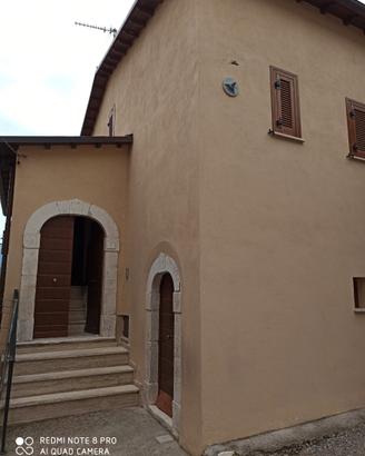 Casa semi-indipendente Barete (AQ)