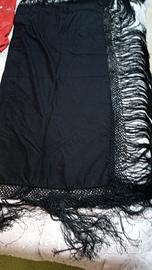 indumenti antichi per costume sardo da donna.