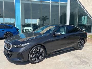 Bmw 520d 48V xDrive Msport possibilità noleggio no